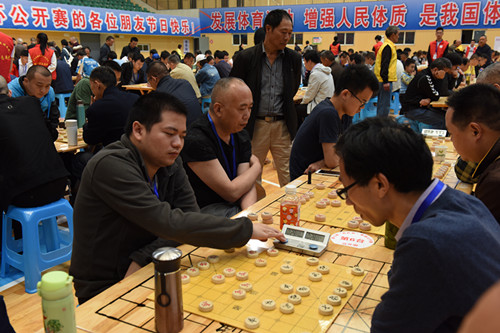 ����ʯ��:���幫���������չ� ����ΰһ·����ն��ժ�ùھ�