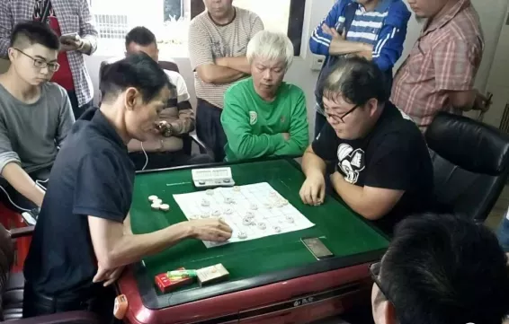 ��ƽ���:�й���������𡰵������粨����ҩζŨ��