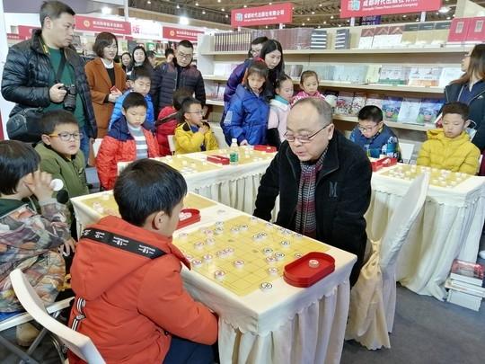 2019�츮��չ:�����ʦ�ڳ���ս������Ц���ˣ�